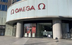 修复您的欧米茄：优雅腕表划痕的隐形魔法